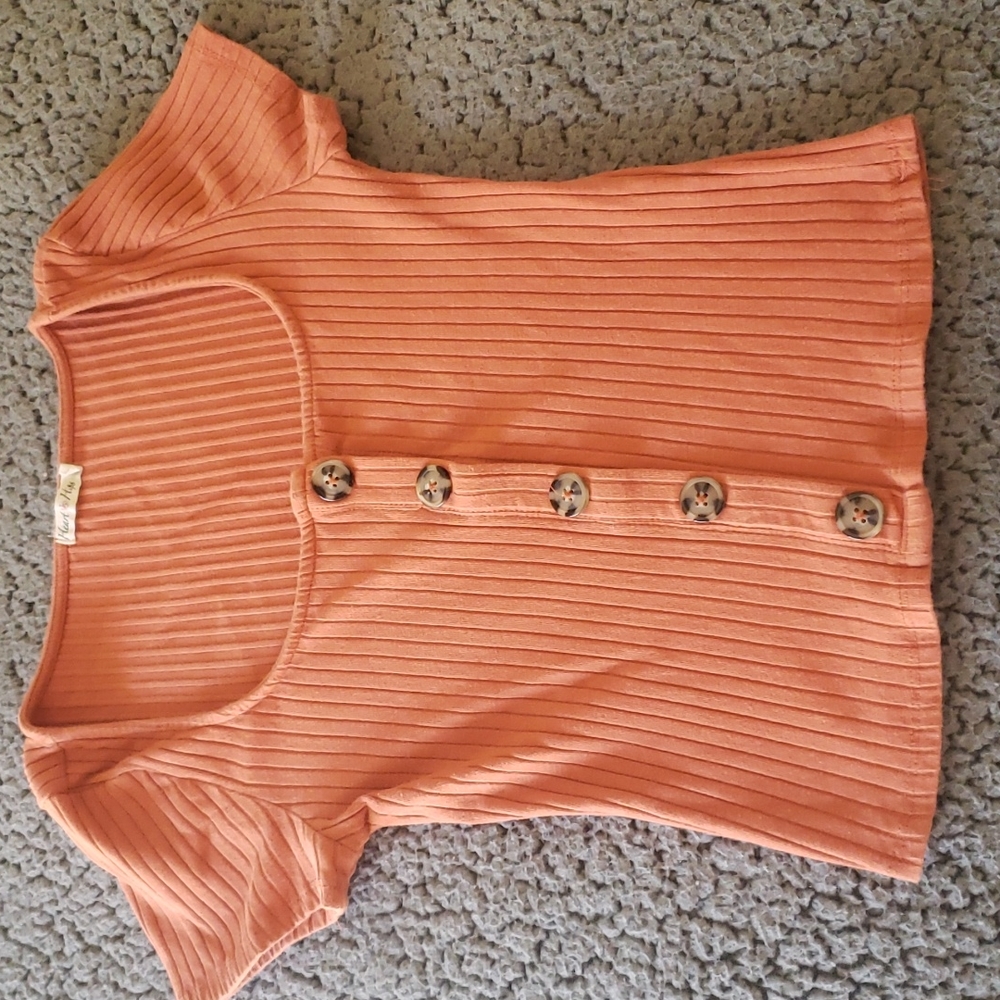 Juniors crop shirt